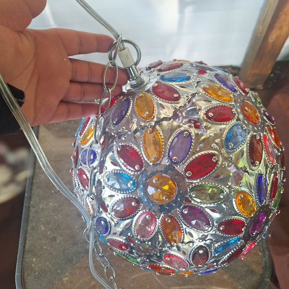 Cute light fixture - Picture 4 of 6